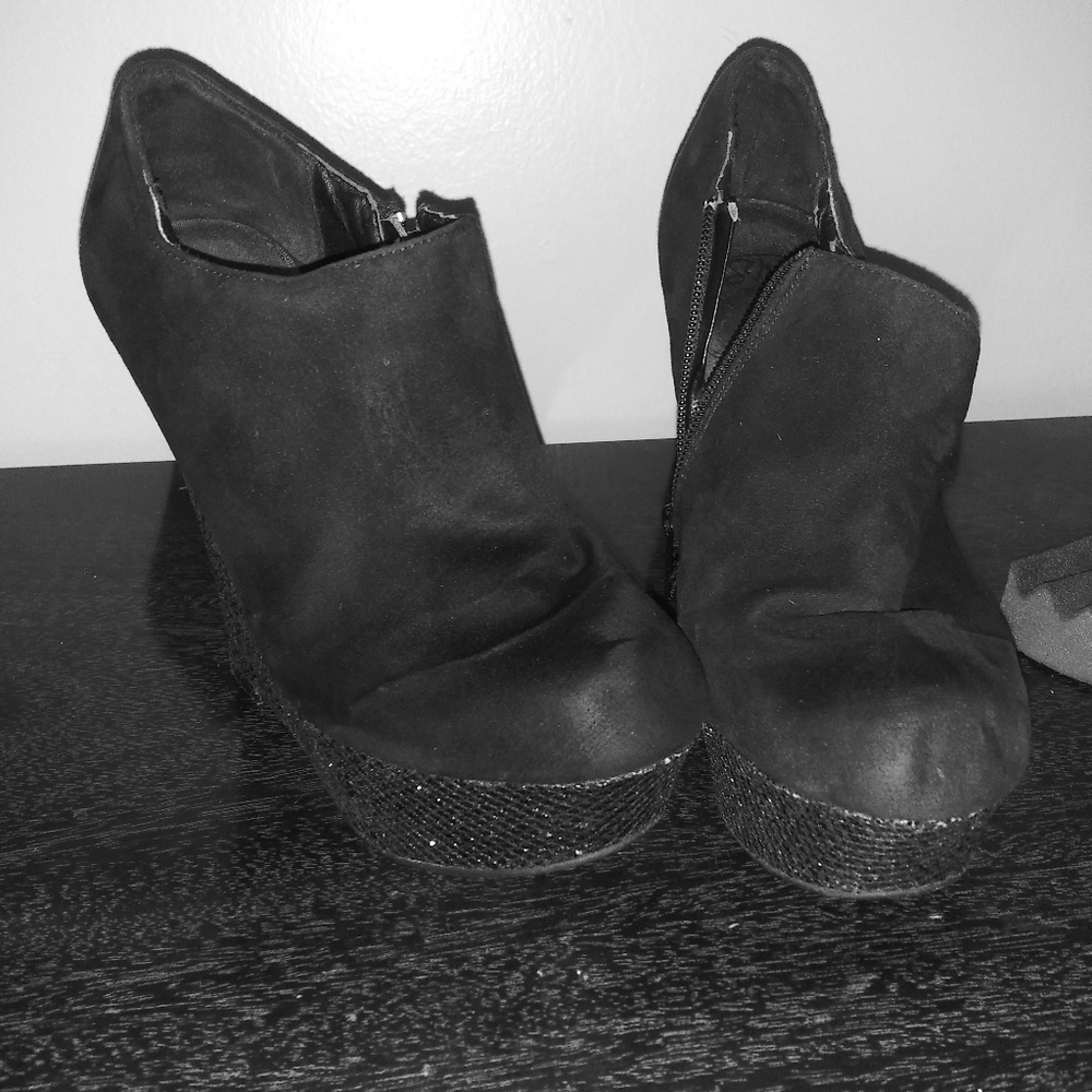 Black wedge booties